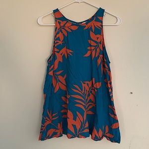 Old Navy Sleeve-less Top